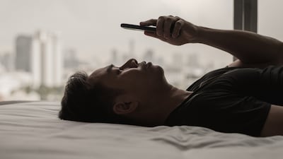 “스마트폰으로 쇼츠 많이 볼수록 뇌가 깊은 몰입 거부한다”