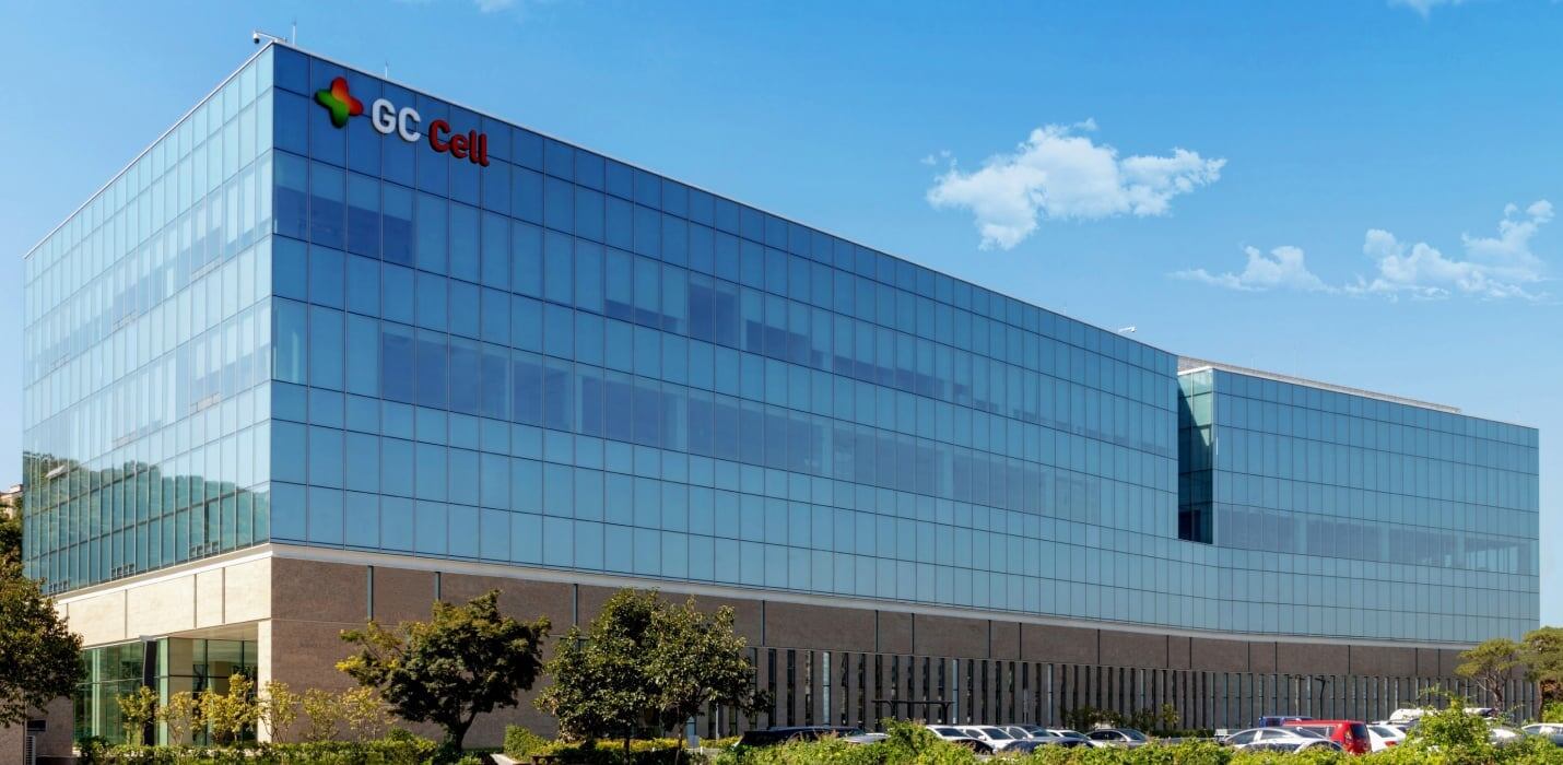 2018년 경기도 용인에 지어진 지씨셀의 세포유전자치료제 연구개발 생산시설인 셀 센터./지씨셀