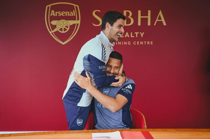 폰테크 달인 “레알 마드리드 안 갑니다” 누구랑 다르네…진정한 프랜차이즈 스타의 길, 고민 없이 재계약 “이곳이 나의 집”