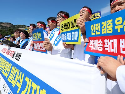 집에서 진료받고 약은 약국서?…‘비대면 약 배송’ 확대 놓고 찬반 팽팽