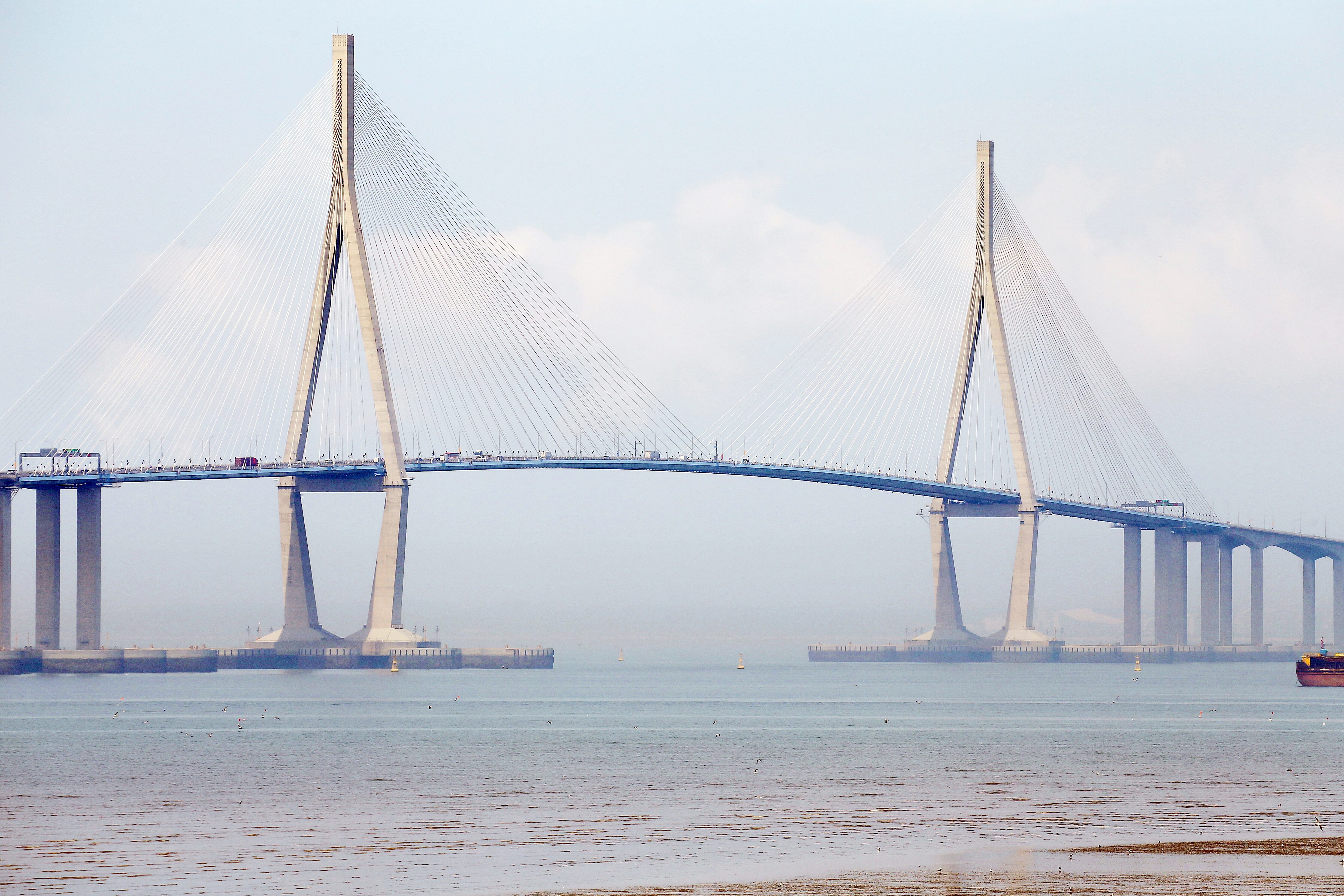 인천대교서 사망·실종 이달에만 모두 4차례 – 출장용접