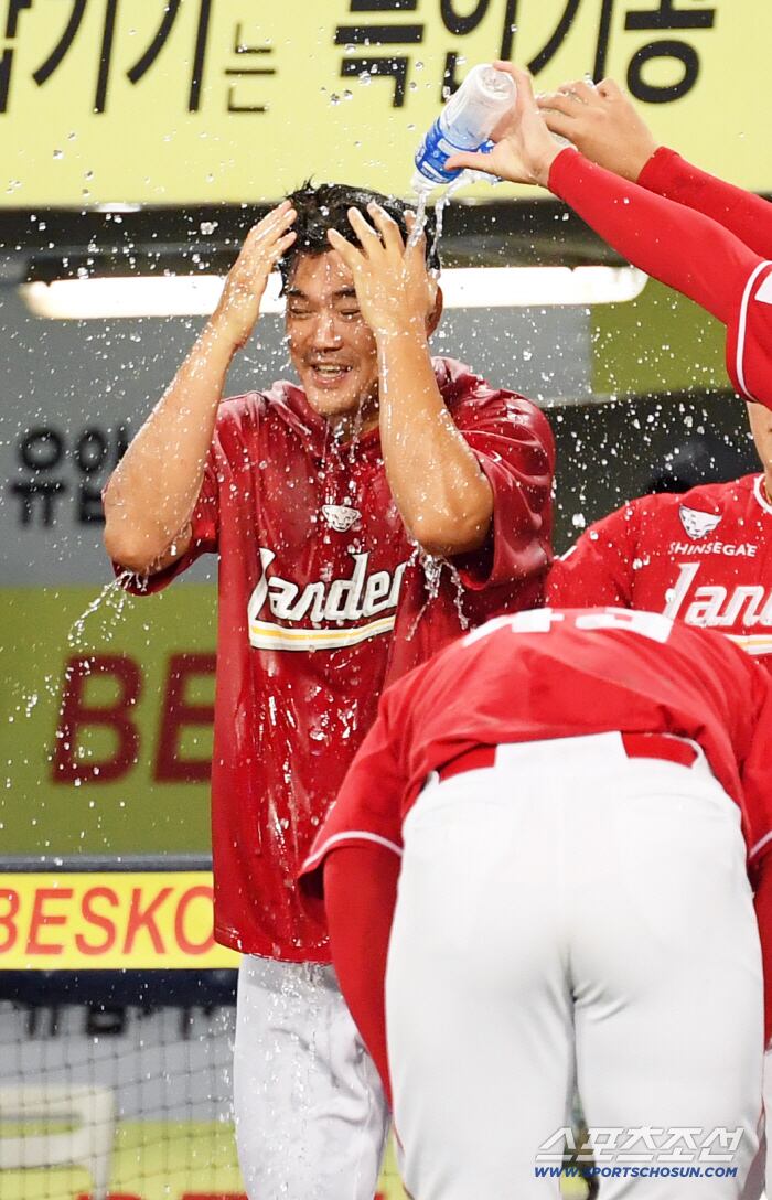 41세 노경은, 오늘은 1⅔이닝 먹었다! 홀드 1위 LG 김진성 맹추격 → KBO 최초 기록까지 – 출장용접