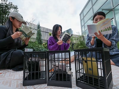 휴대폰은 끄고, 몰입은 켠다… 북클럽·콘서트로 번지는 ‘폰 프리’