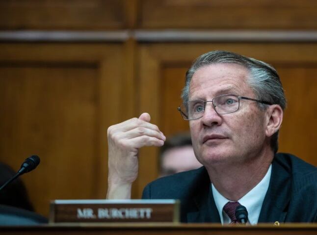 폰테크 달인 “美 해안 인근에 UFO 기지 있는 듯” 미 하원의원 폭탄 발언