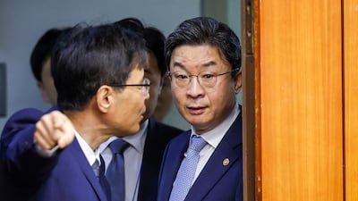 설익은 ‘부실 기업 상장폐지’, 법원이 제동… 애꿎은 개미 돈만 묶였다