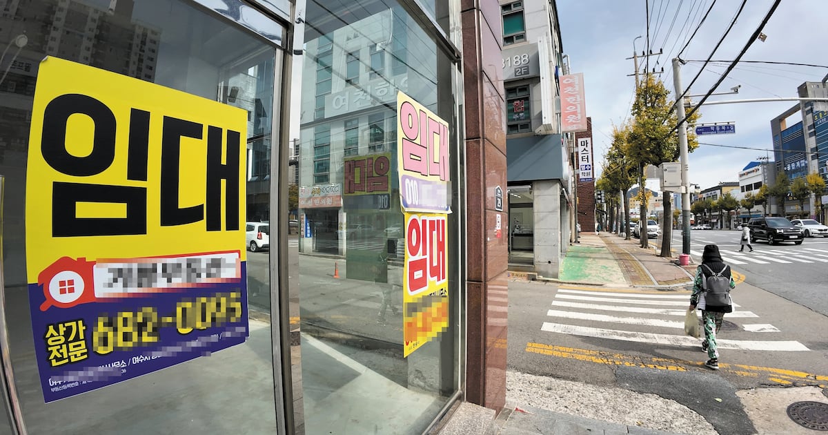 “건설 근로자 60%가 여수 떠났다”… 시내 가게 셋 중 하나는 ‘공실’