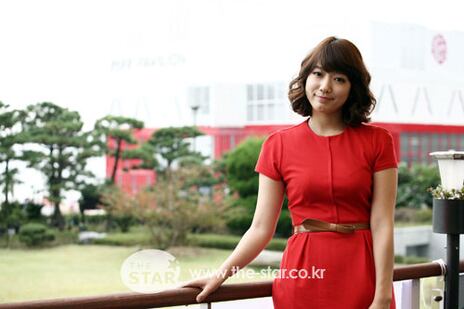 park shin hye red dress Park Shin-hye