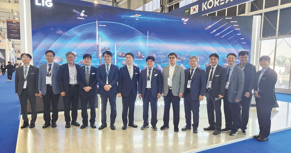 협력사 자금지원, 공동 수주 마케팅... "K방산 생태계 레벨업" - 뉴스 썸네일 이미지
