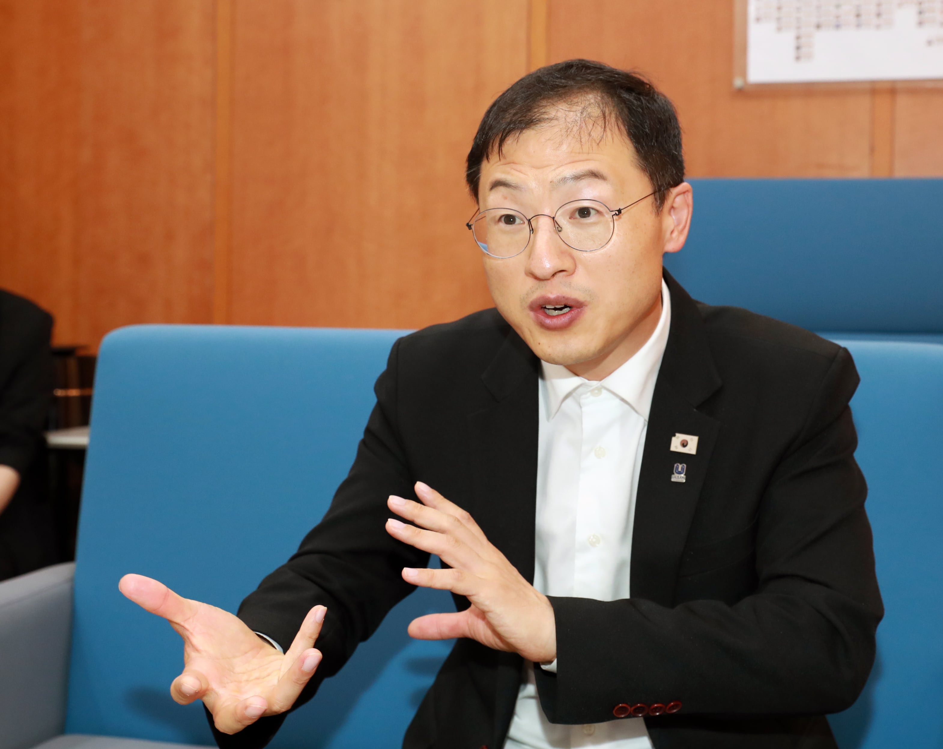 “플랫폼 노동자·비정규직 포함, 노동위원회 만들어 정책 논의”