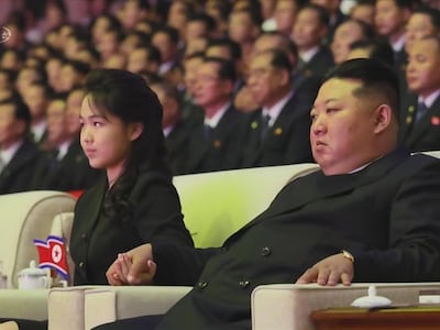 북한 김정은, 김주애와 전승절 기념 공연 참석