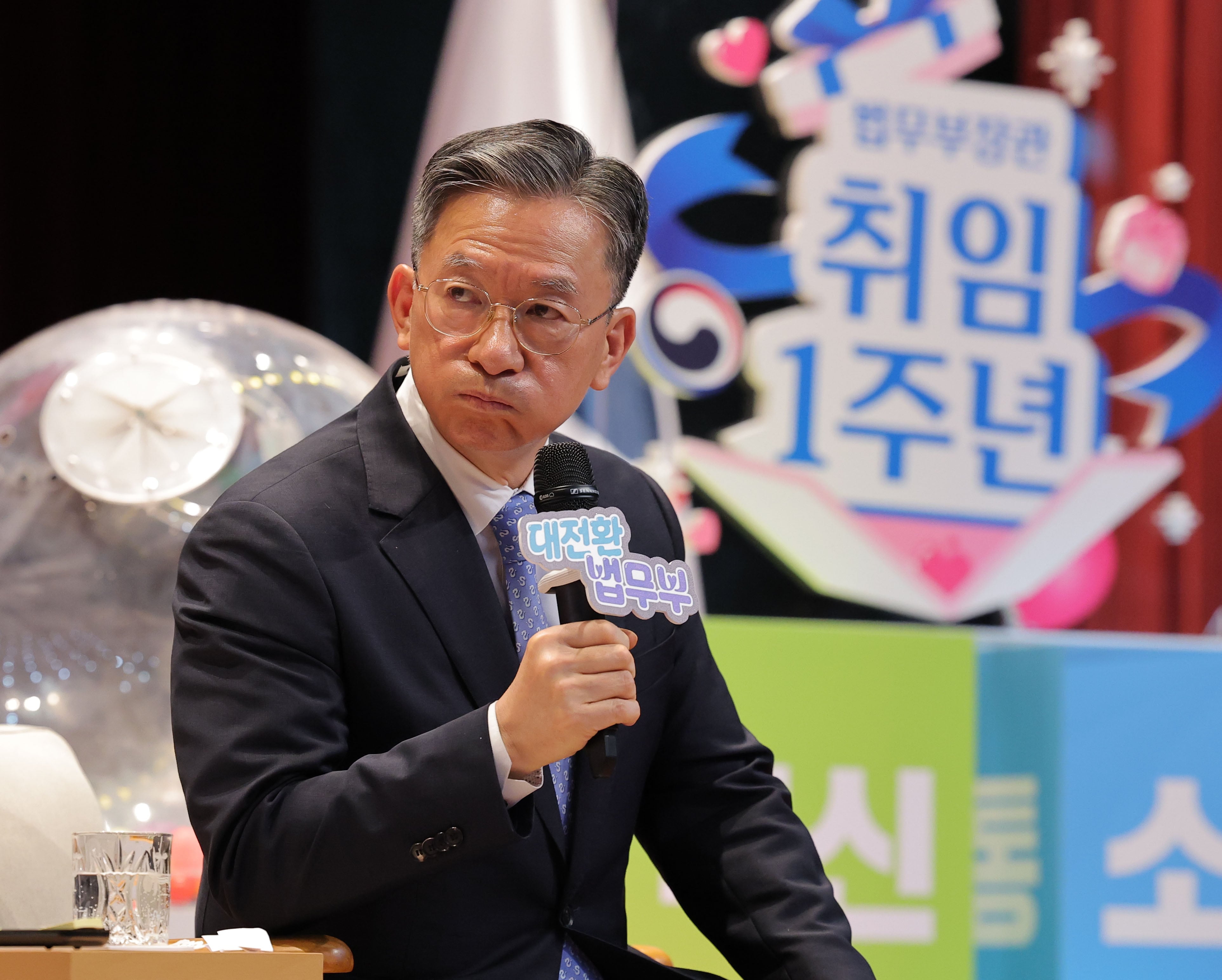 정성호 사의에도 李 침묵 계속… 여권 “결국 전대 때문”