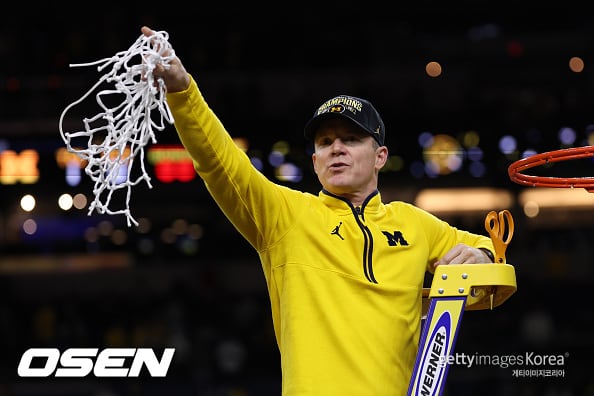 ‘NCAA 우승 명장’ 더스티 메이, NBA 댈러스 지휘봉 잡는다…매버릭스 감독직 계약 마무리