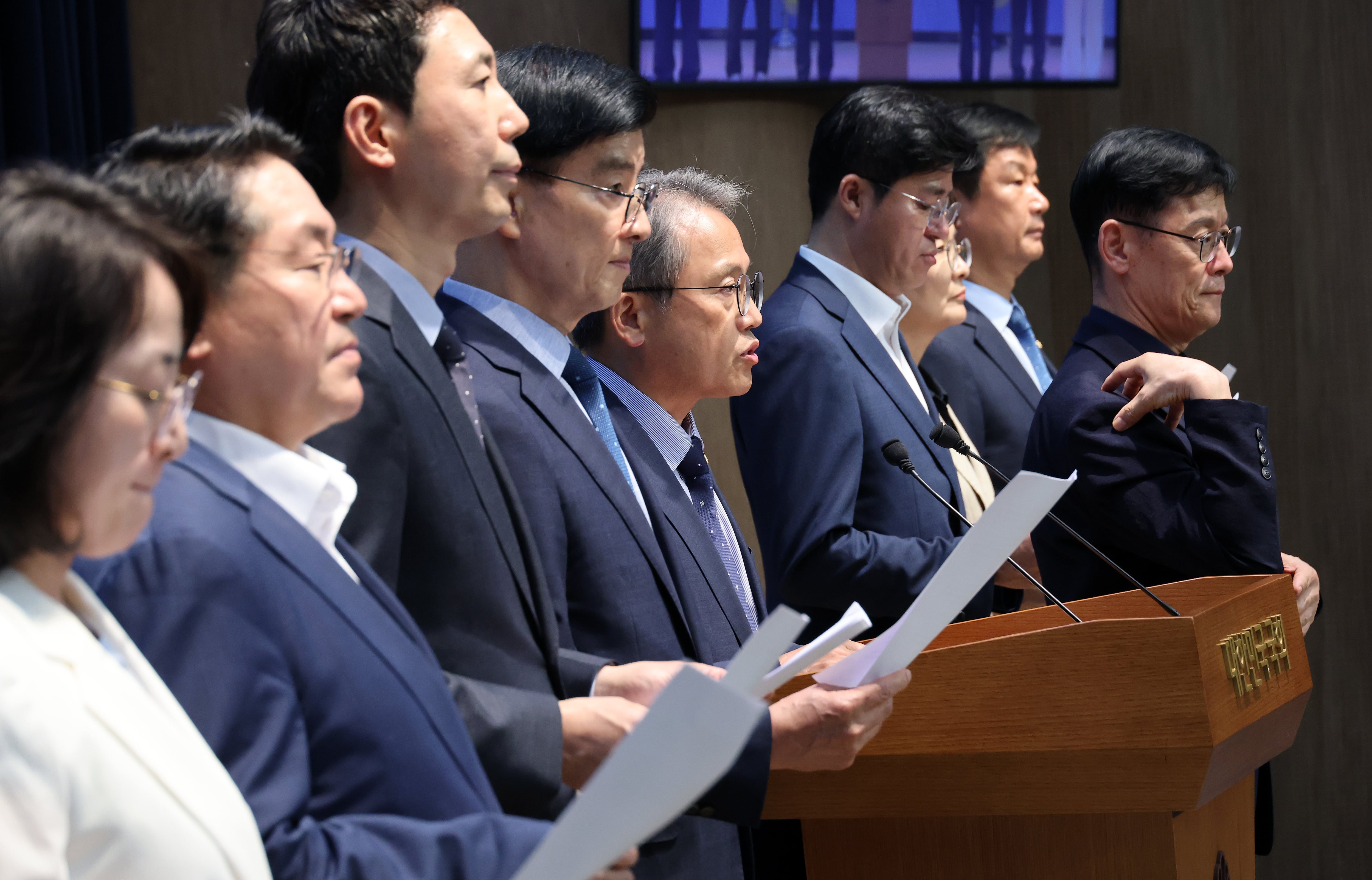 與, 선관위 ‘개혁 3법’ 발의…위원장 상임·외부 사무총장·인사청문회 도입