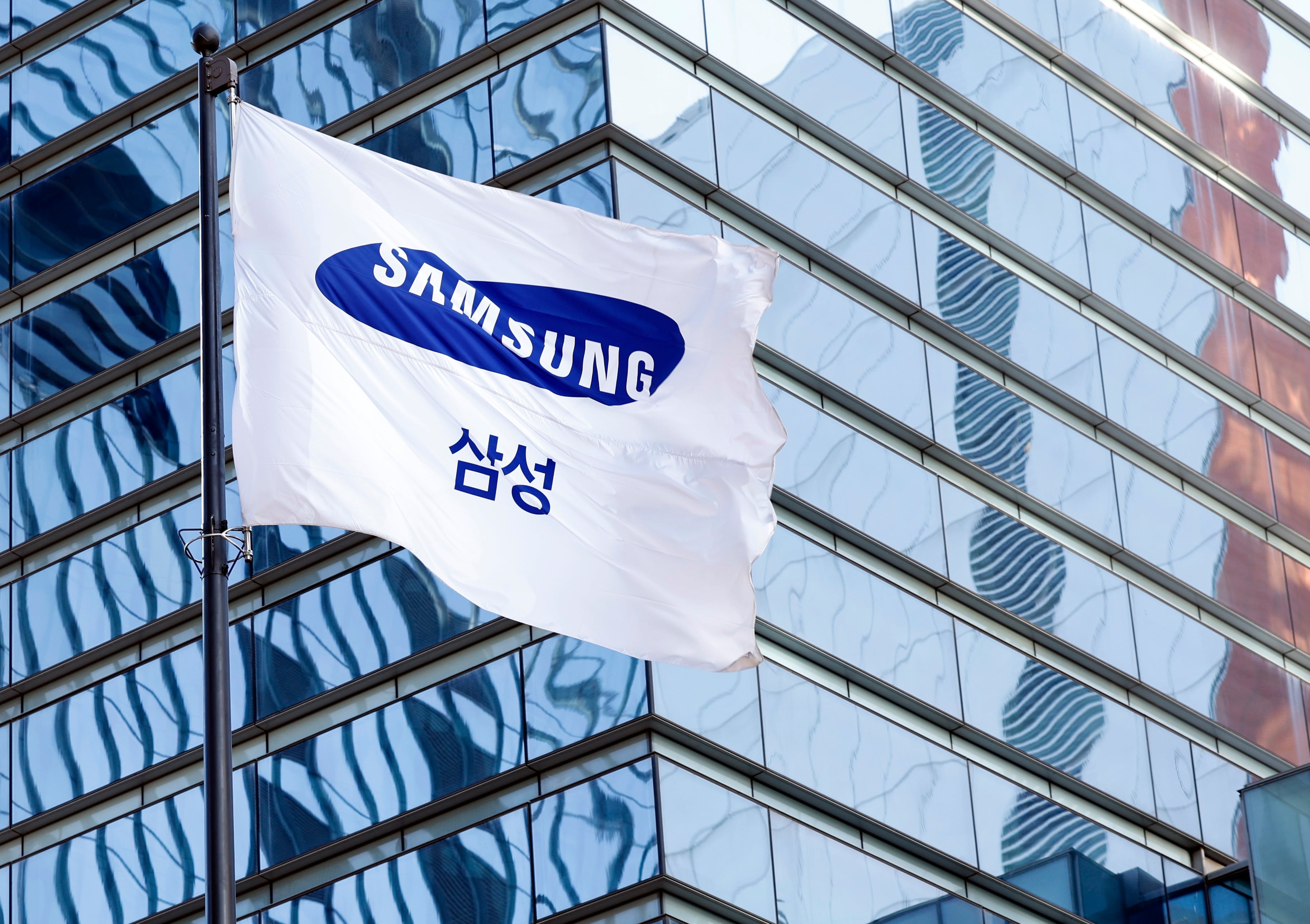 サムスン電子、半導体研究所に「コアチーム」新設…成果給拡大