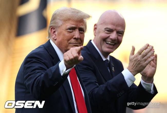 '초유의 사태' 트럼프 전화 한 통에 FIFA가 기었다..."퇴장 재검토 요구"에 충격적 징계 유예→美 발로건, 결국 선발 출격