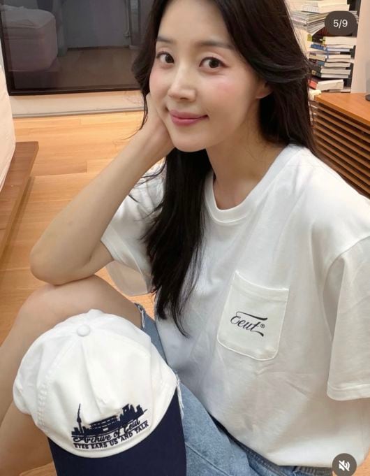 '검사♥' 한지혜, 여돌도 울고 갈 버뮤다 팬츠 핏···딸 엄마 맞아?