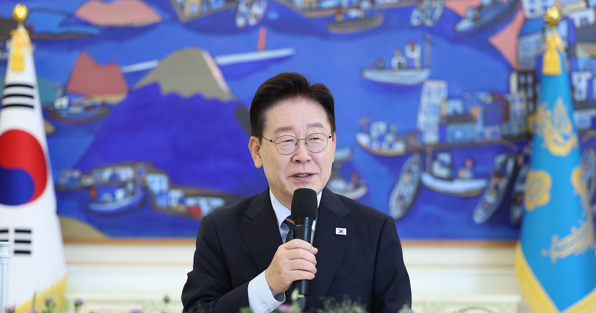 연임 안 하겠다고 선언하라니까... 李 "도둑질 안 하겠다 말하라는 격"