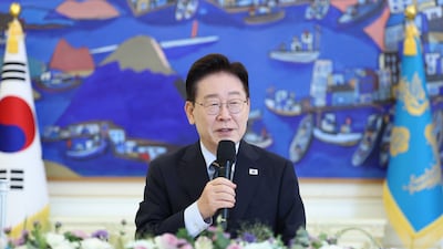 李 ‘연임 불출마 선언’ 요구에... “도둑질 안 하겠다 말하라는 격”