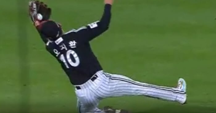 LG Twins' Defense Shines in 3-2 Win, Extend Streak to Three - 조선일보