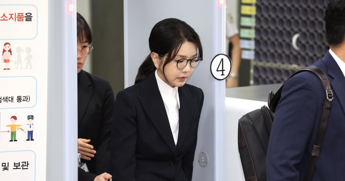 김건희, 구속 심문서 "尹 깨끗한 사람, 내게 인사 맡기겠나" 15분간 직접 발언