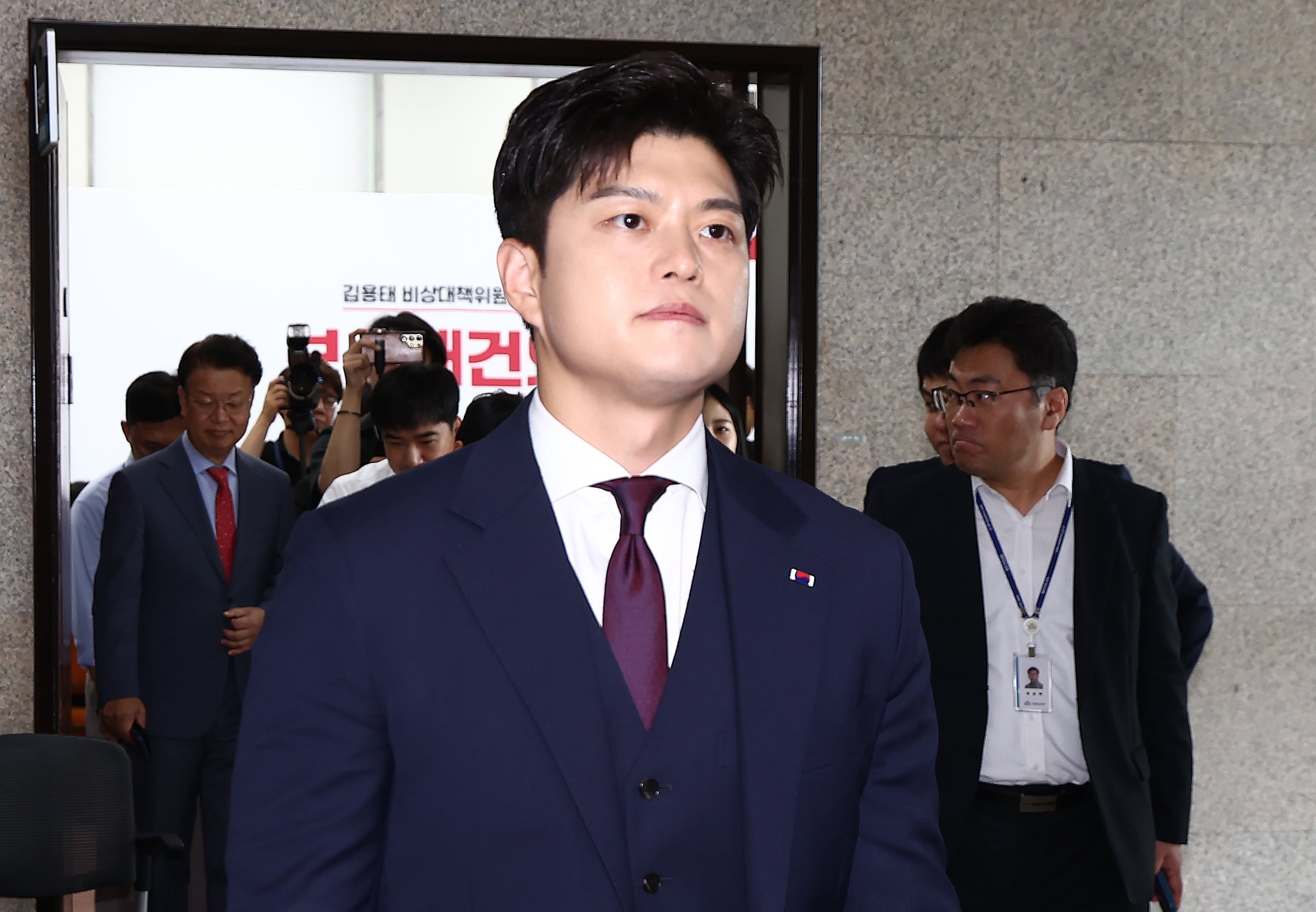 장동혁 사퇴 놓고 갈린 野…“부정선거 음모론으로 입지 강화“vs”분열말고 단합"