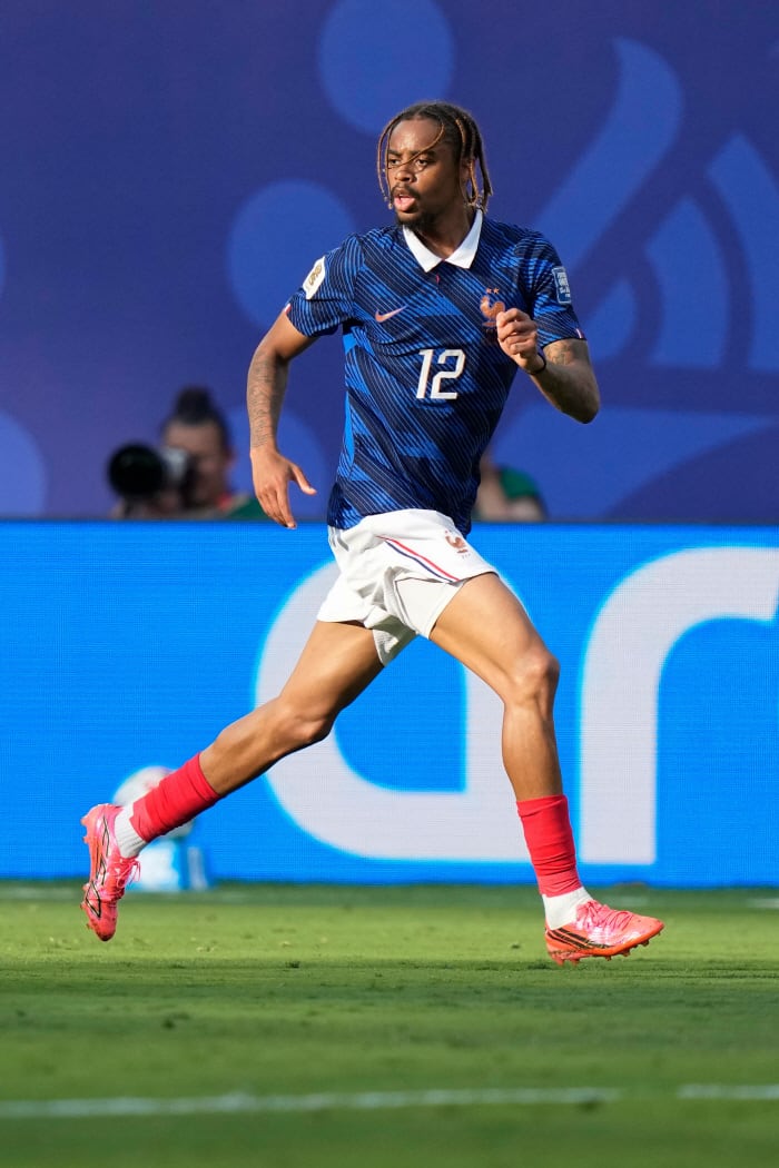 France's Bradley Barcola (12) runs during the World Cup round of 32 soccer match between France and Sweden in East Rutherford, N.J., near New York, Tuesday, June 30, 2026. (AP Photo/Frank Franklin II) <저작권자(c) 연합뉴스, 무단 전재-재배포, AI 학습 및 활용 금지>