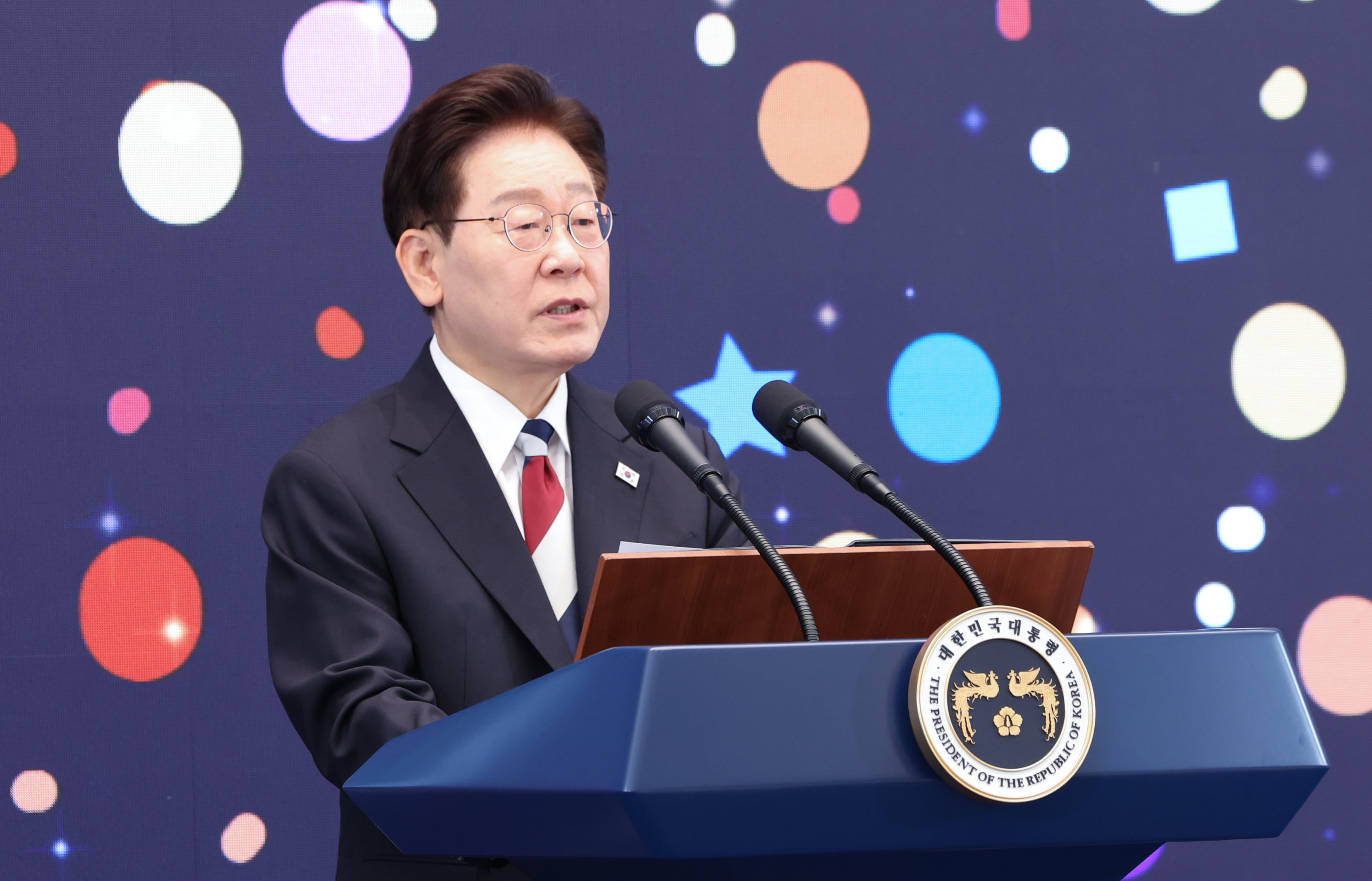 李대통령, ‘빛의 위원회’ 출범 기념 행사서 “누구도 헌법 위 군림 안 돼”