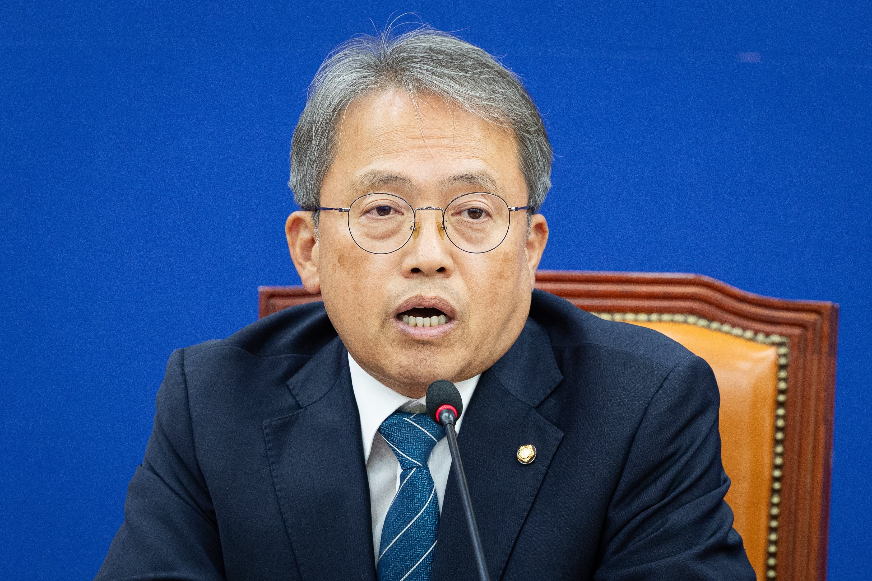 민주당 “개헌으로 선관위 해체…명칭·구성 방식도 변경”