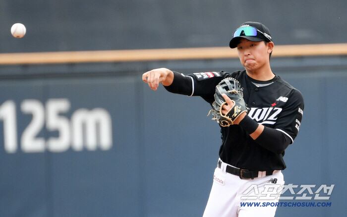 29일 잠실구장에서 열린 LG와 KT의 경기. KT 이강민이 수비를 하고 있다. 잠실=박재만 기자 pjm@sportschosun.com/2026.03.29/