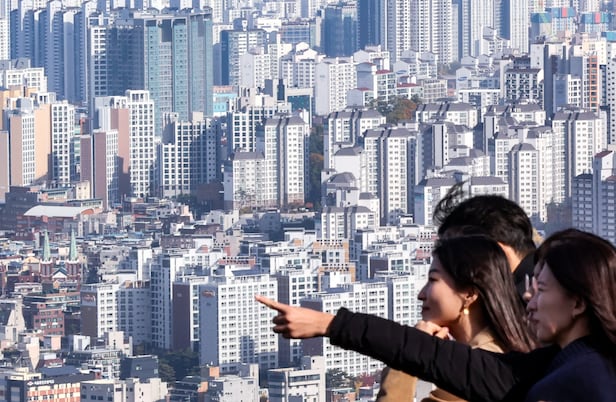 서울 남산에서 바라본 아파트 단지 모습. /뉴스1