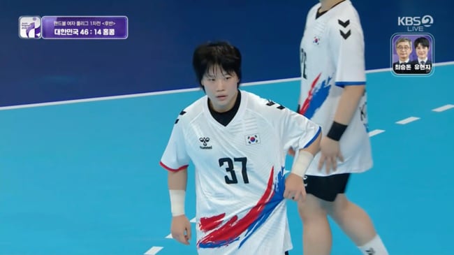 무려 48점 폭격! '다시 우생순' 韓 여자 핸드볼, 홍콩에 32점 차 압승...8년 만의 'AG 정상 탈환' 첫 단추 끼웠다