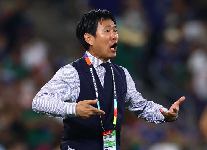 "역대급 칭찬!" '日, 스스로 역사 새겼다' 亞 새 역사 작성…ESPN '진정한 강자로 상대 압도'→'꿈을 향해 올바르게 걷기 시작했다'