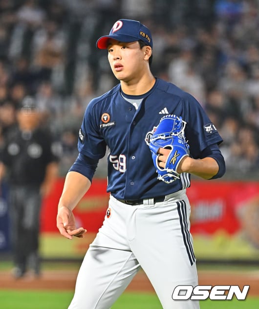 '4승 승리조' 최준호 팔꿈치 불편 말소 검진 예정...김원형 장탄식 "할만 하니 또 빠진다"
