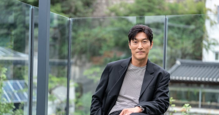 Kim Jae-chul Stars in Coupang Play's 'Now, the Affair' Hit - 조선일보