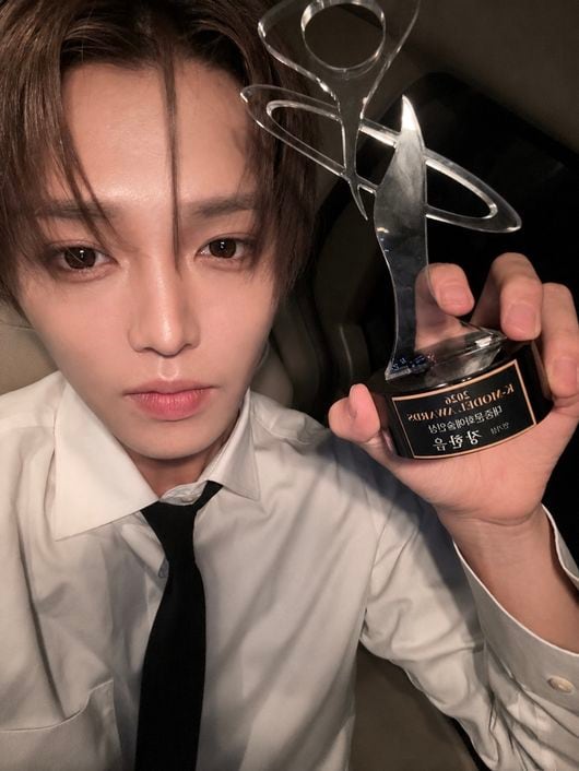 ‘보플2’ 장한음, ‘2026 K-모델 어워즈’ 인기상 수상