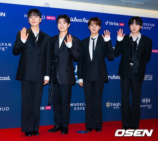 [한터뮤직어워즈] 성량 미친 포레스텔라 "Piano man" 무대 | 인스티즈