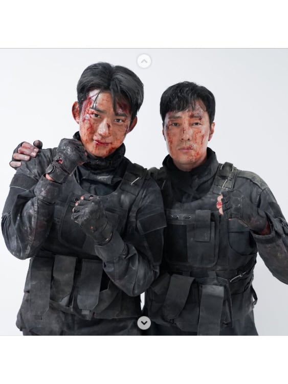 소지섭 위해 기꺼이 피칠갑한 옥택연…'김부장' 강렬 한 방, 반응 터졌다