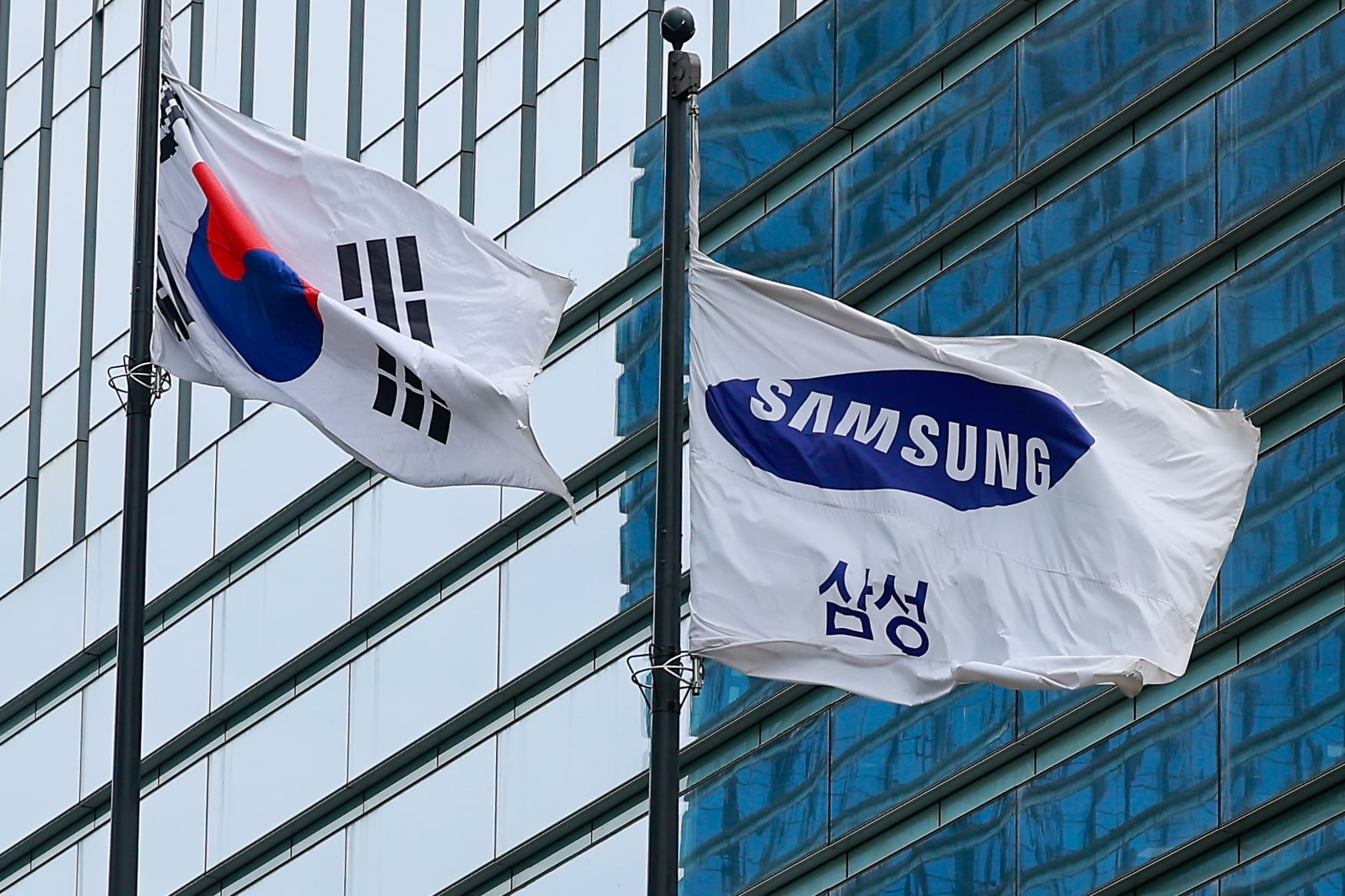 한은 “삼성·SK 등 IT 기업 성과급, 명목임금 1.3%포인트 끌어올려”