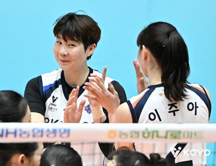 ‘부상 경계령’ 21억 주포 공백 너무도 뼈아팠기에…”컵대회 안 뛰게 하려고 했다” – 폰테크 달인