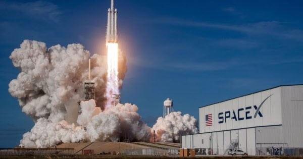 SpaceX Volatility Sparks 30% Plunge in Aerospace ETFs