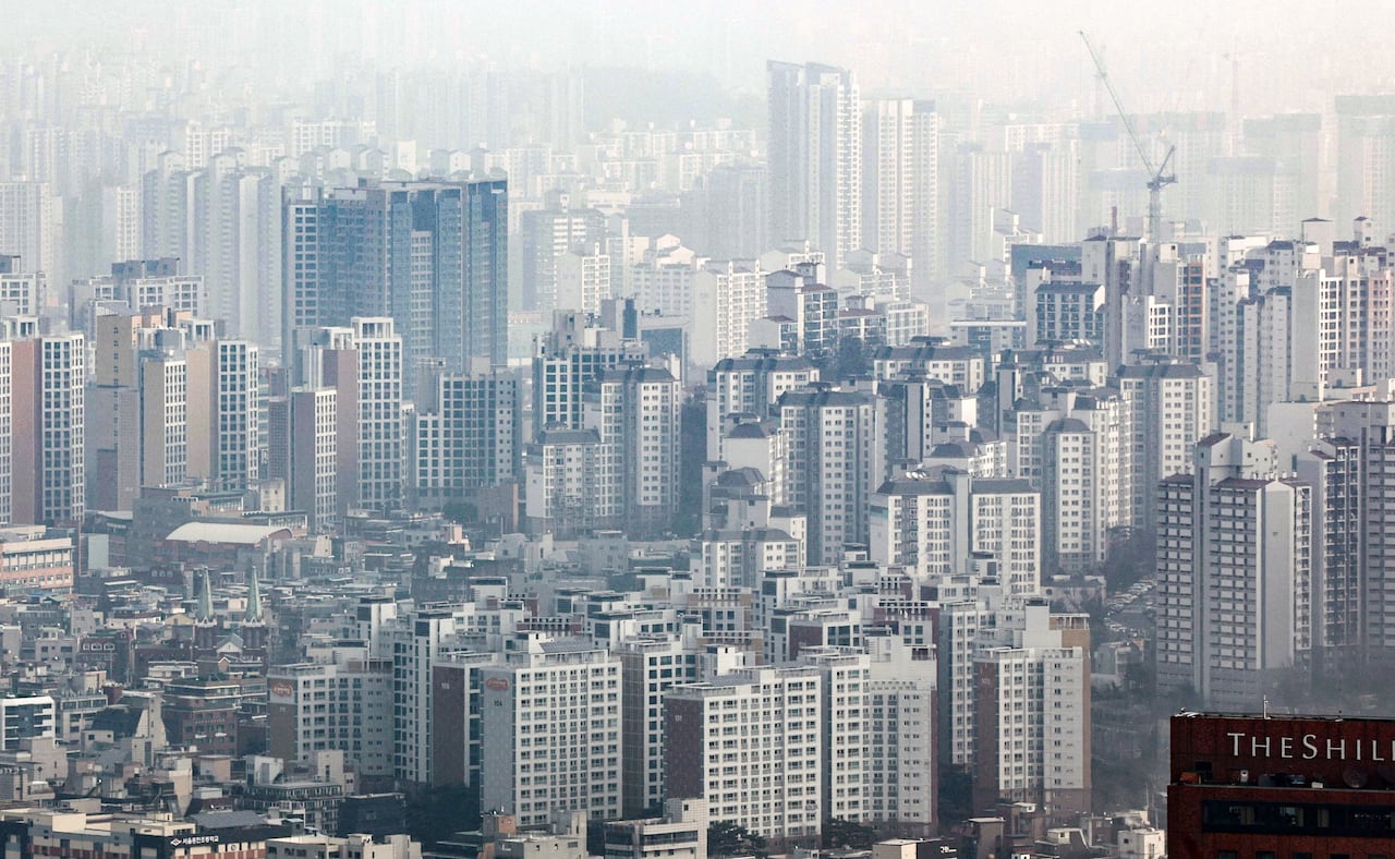 지난 5일 서울 남산에서 바라본 서울 시내 아파트 단지의 모습. /뉴스1