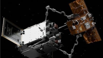 우주물체 능동제어위성(ADR-SAT)이 우주쓰레기를 잡는 모습. /우주항공청 제공