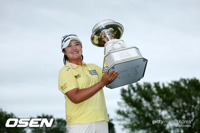 유해란이 LPGA 메이저 타이틀도 정복, 윤이나는 준우승...'KPMG 여자 PGA챔피언십'