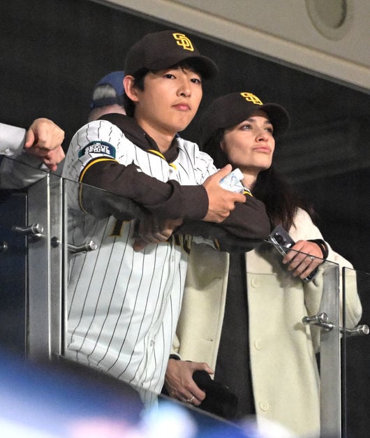 송중기♥케이티, 결혼 3년만에 이혼? '가짜뉴스' 몸살.. 누리꾼들도 뿔났다