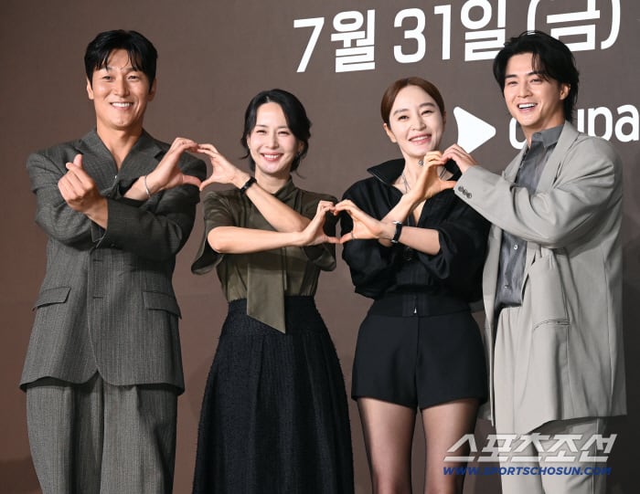 '지금 불륜' 조여정 "23년 전 '장희빈' 이후 김혜수와 재회..언니 있다면 뭐든 할 수 있어"