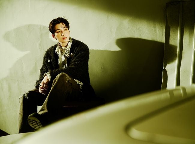 세븐틴 원우, 오늘(17일) 신곡 '봄, 여름, 가을, 겨울' 공개…생일 맞아 '다정한 선물'