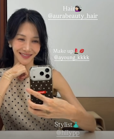 "팔뚝 실화야?"...'엄태웅♥' 윤혜진, 톡 하면 부러질 것 같은 '극세사' 팔뚝 자태