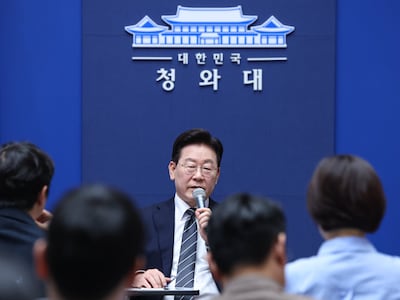 이재명 대통령이 19일 청와대 춘추관을 찾아 취재진과 간담회를 하고 있다. (청와대통신사진기자단)/뉴스1