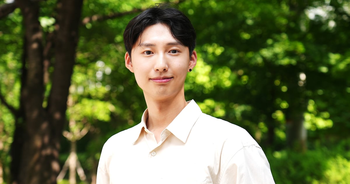 어느 나라 말로 하건 회의록이 뚝딱, 서울대생이 작정하고 만든 것 - 뉴스 썸네일 이미지