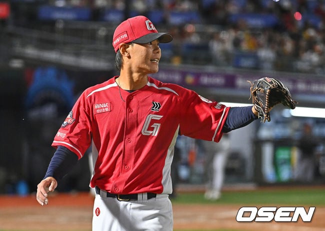"분했고 죄송했다" 롯데 亞쿼터 필승조, 무사 1・2루→병살타-삼진 삭제! 하루 만에 만회했다…오스틴은 자연재해였을 뿐